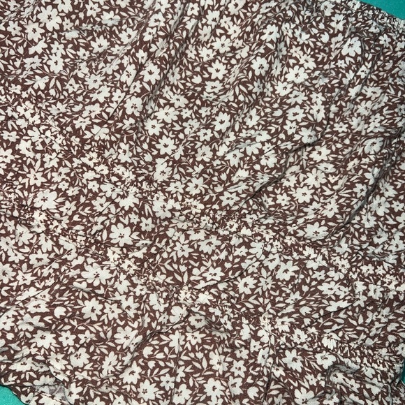 SO Brown Floral Women's Crop Top - Picture 3 of 5
